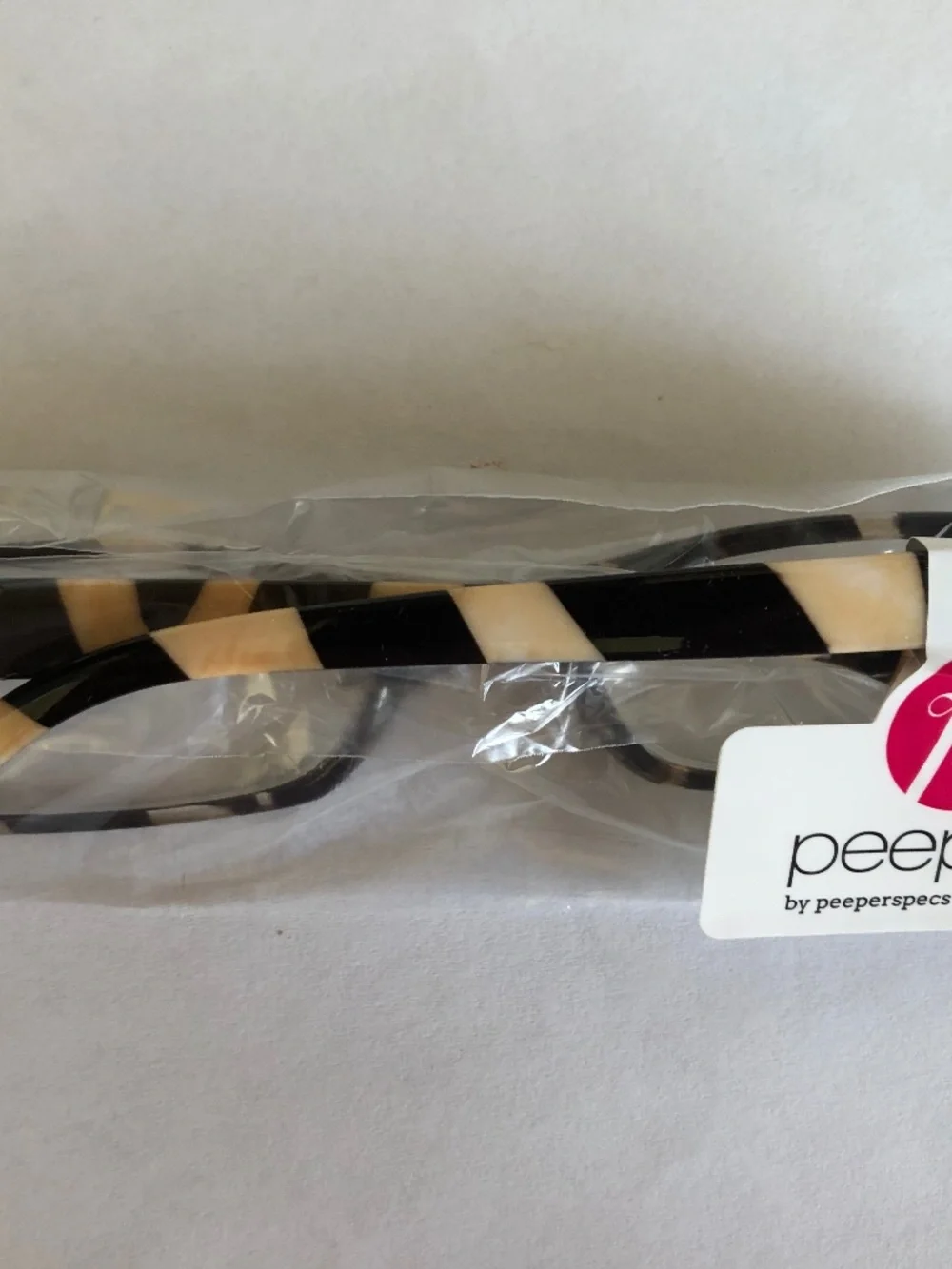 NEW Skinny Tan & Black PEEPERS BLUE LIGHT FILTERING Readers +1.00
